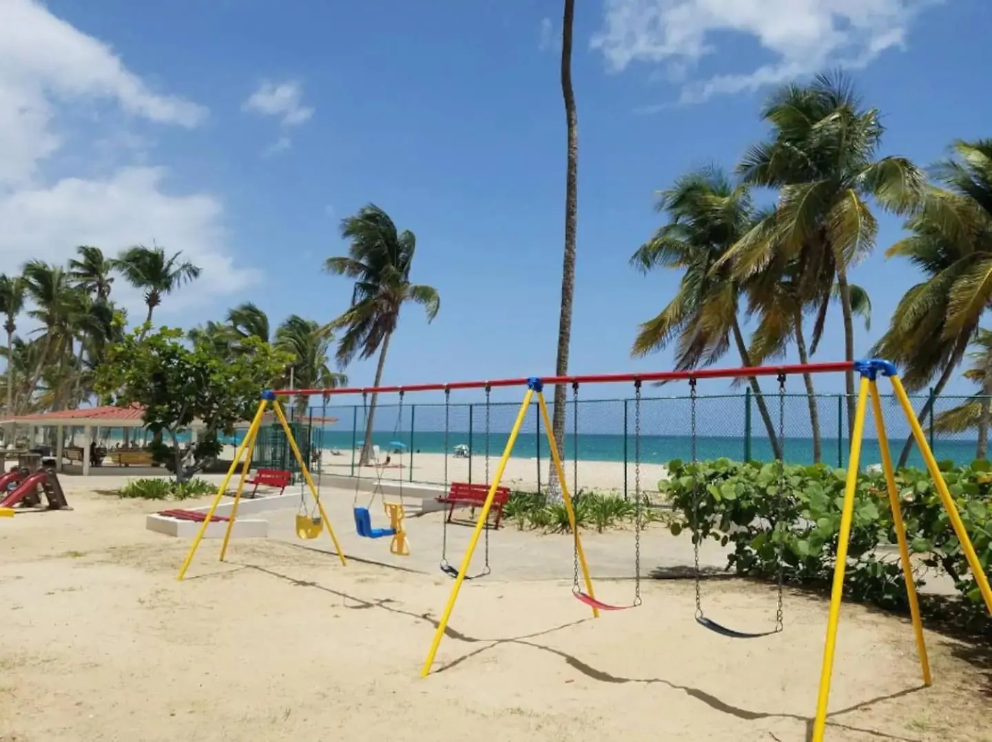 Family Beach Getaway- Isla Verde Paradise San Juan Apartment