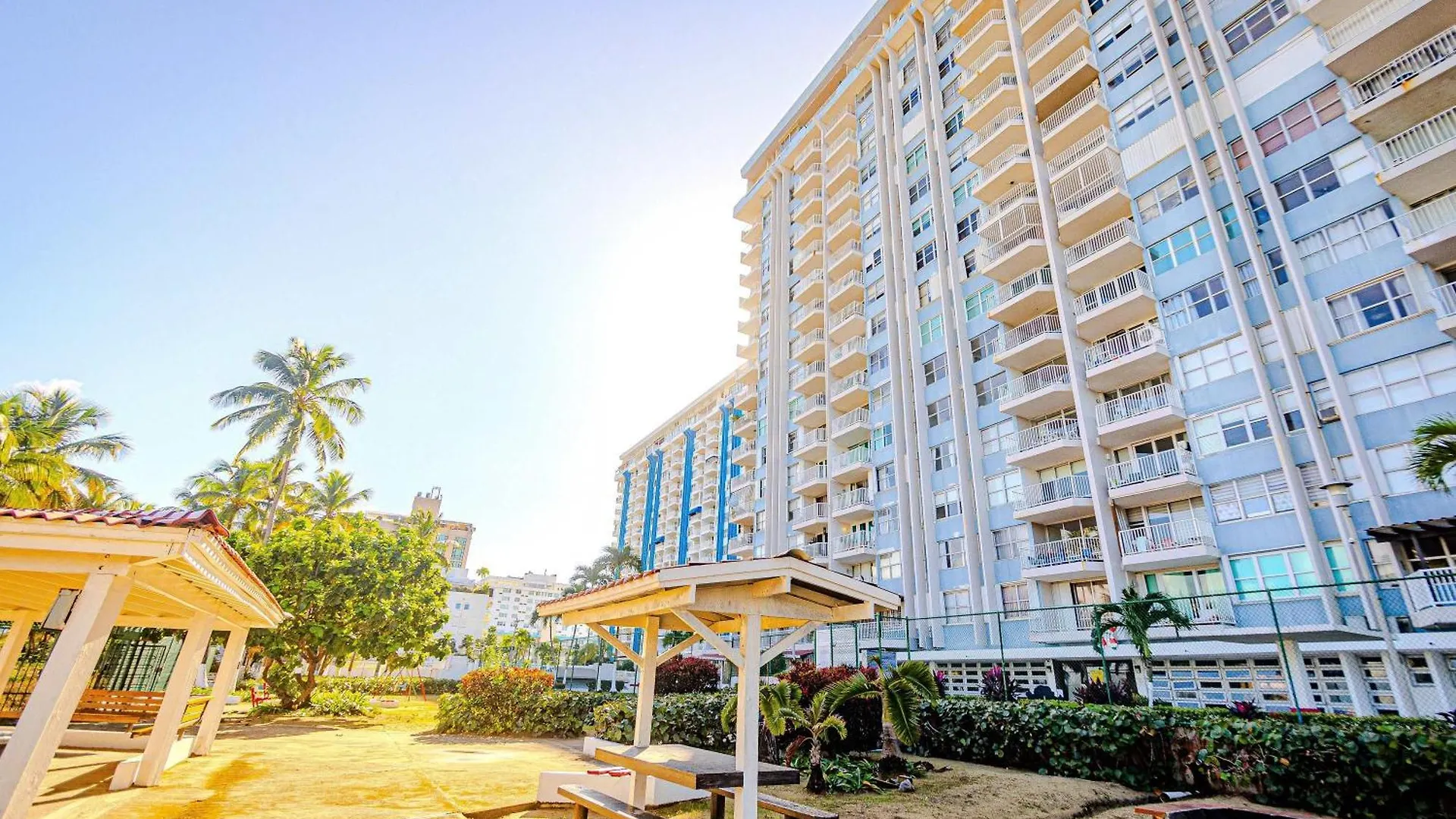 Apartment Family Beach Getaway- Isla Verde Paradise San Juan Puerto Rico